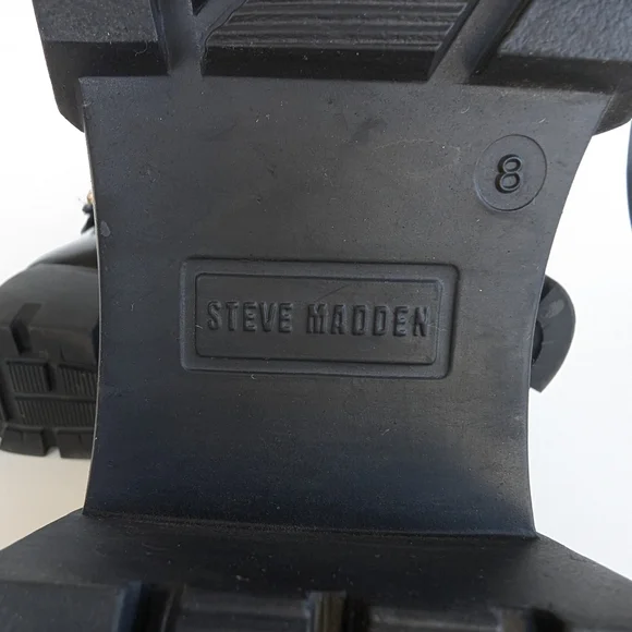 Steve Madden Hamlet Black and Gold Ankle Boots with Glossy Finish and Block Heel - Picture 8 of 11